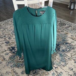 Jessica Howard Hunter Green Smocked Yoke Long Sleeve Dress